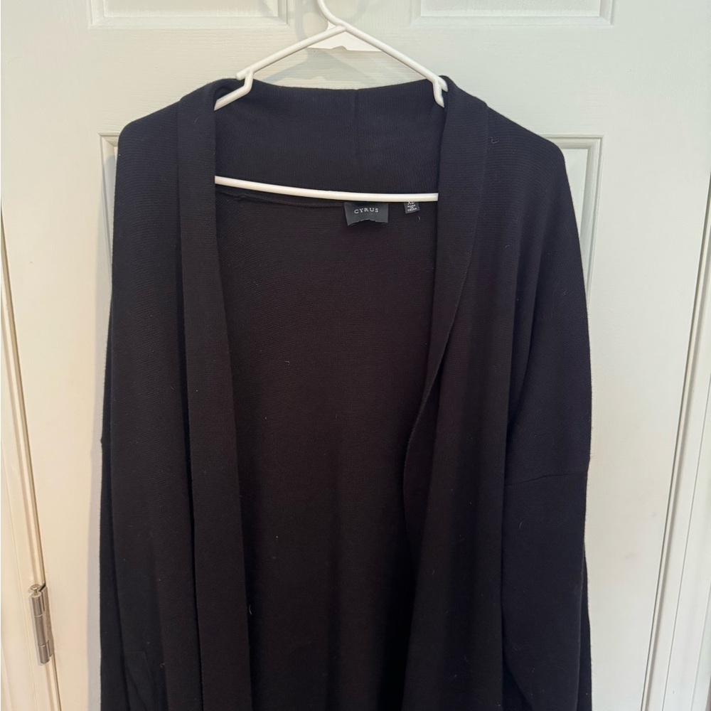 Cyrus Black Sweater Long Woman’s Size XL - Picture 2 of 5
